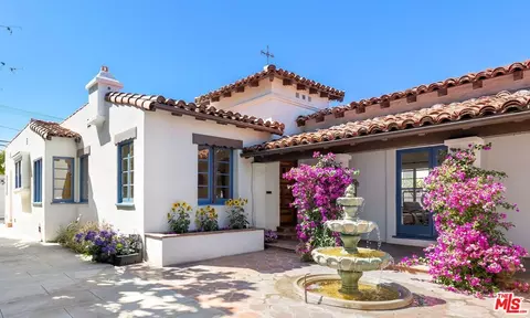 1067 Alvira St, Los Angeles, CA 90035