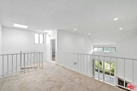 8675 Falmouth Ave #317, Playa Del Rey, CA 90293