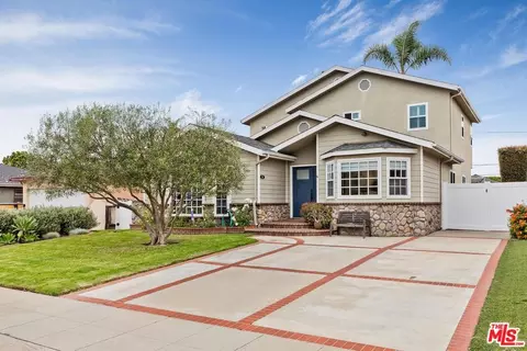 7318 Kentwood Ave, Los Angeles, CA 90045
