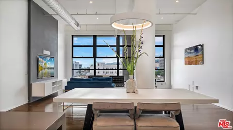 1645 Vine St #511, Los Angeles, CA 90028