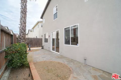 17520 Persimmon Dr, Carson, CA 90746 photo 12