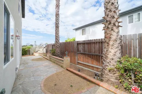 17520 Persimmon Dr, Carson, CA 90746 photo 14