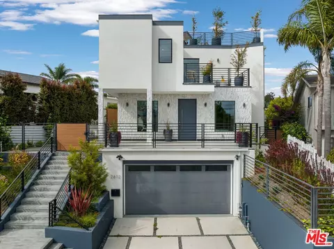 2812 Manning Ave, Los Angeles, CA 90064