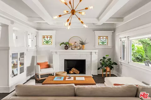 1311 W 42nd St, Los Angeles, CA 90037