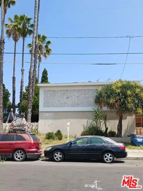 12817 Barbara Ann St, North Hollywood, CA 91605