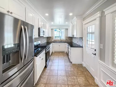 316 W Knepp Ave, Fullerton, CA 92832 photo 6