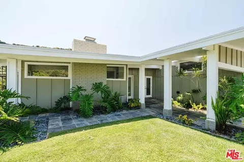 1309 El Hito Cir, Pacific Palisades, CA 90272