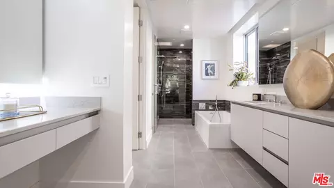 728 N Sweetzer Ave #316, West Hollywood, CA 90069