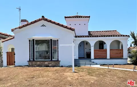 1320 W 81st Pl, Los Angeles, CA 90044