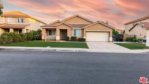 1852 Sunshine Pkwy, Palmdale, CA 93551