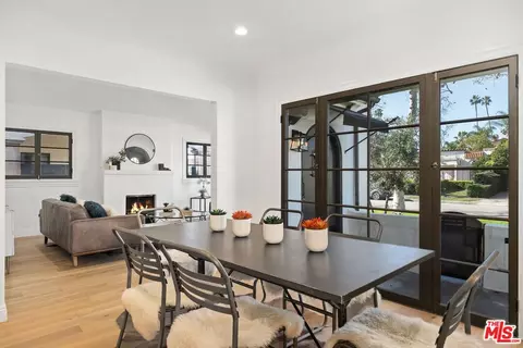 152 N Stanley Dr, Beverly Hills, CA 90211