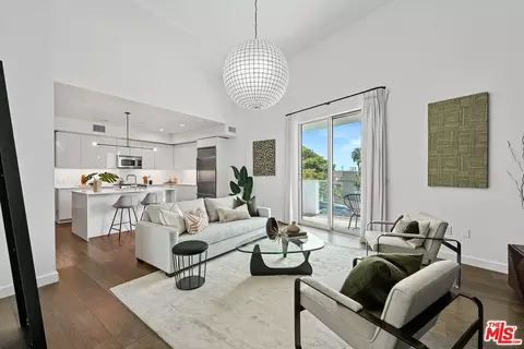 1433 14th St #17, Santa Monica, CA 90404