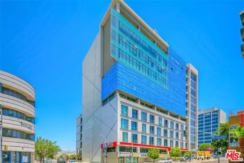 3223 W 6th St #902, Los Angeles, CA 90020