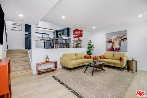 4223 W Sarah St #17, Burbank, CA 91505