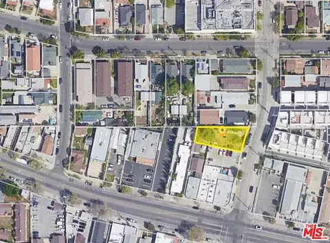 1117 N Avenue 56, Los Angeles, CA 90042