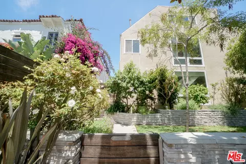 1239 9th St #5, Santa Monica, CA 90401