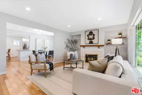 7331 W 82nd St, Los Angeles, CA 90045
