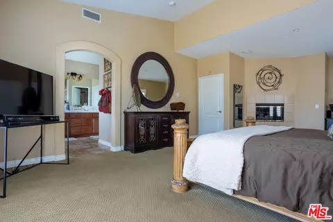 15001 Westgate Dr, Fontana, CA 92336 photo 12