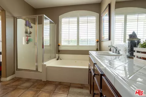15001 Westgate Dr, Fontana, CA 92336 photo 13