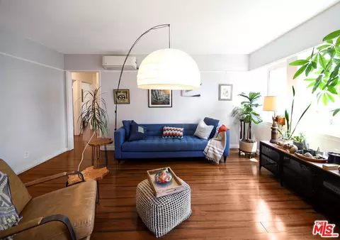 7129 Coldwater Canyon Ave #10, North Hollywood, CA 91605