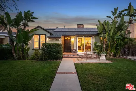 5850 Irvine Ave, North Hollywood, CA 91601