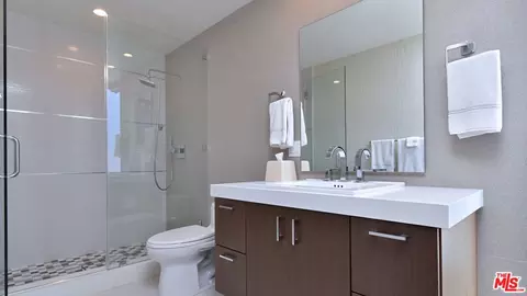 3355 Wrightview Pl, Studio City, CA 91604 photo 17