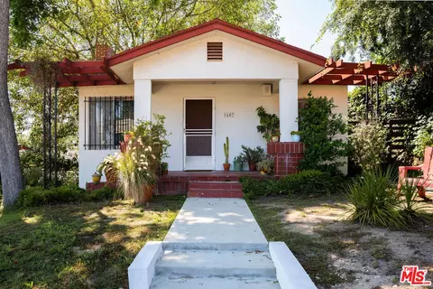 1607 N Benton Way, Los Angeles, CA 90026