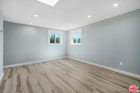 152 W Van Koevering St, Rialto, CA 92376 photo 6
