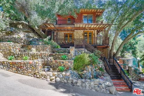1363 Oakwood Dr, Topanga, CA 90290