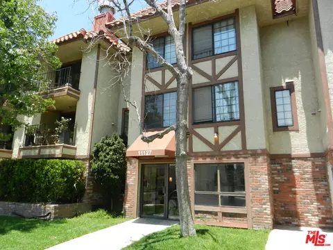 11127 La Maida St #21, North Hollywood, CA 91601