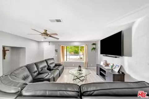 40258 168th St, Palmdale, CA 93591 photo 4