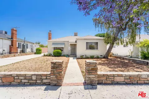 7542 Lemp Ave, North Hollywood, CA 91605