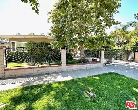 6625 Atoll Ave, Valley Glen, CA 91606