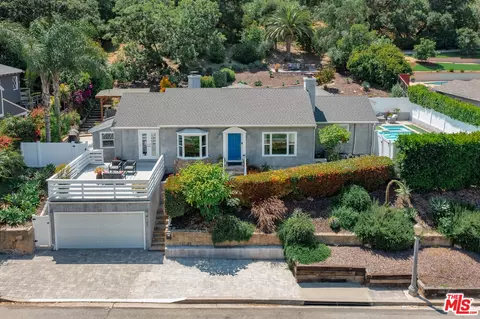 4107 Woodcliff Rd, Sherman Oaks, CA 91403