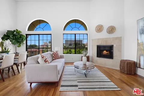 8651 W Olympic Blvd #306, Los Angeles, CA 90035