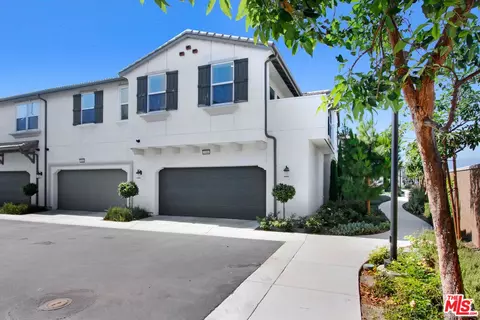 7086 Vernazza Pl, Eastvale, CA 92880