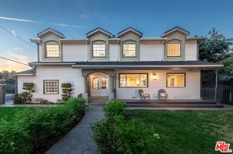 14027 Chandler Blvd, Sherman Oaks, CA 91401