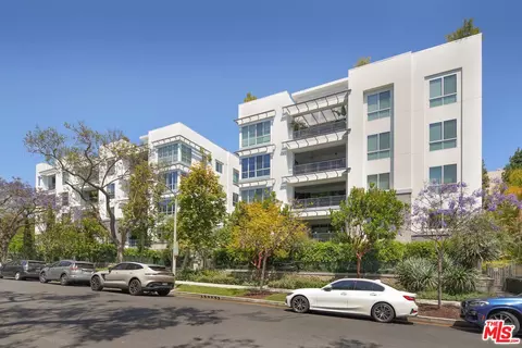 450 N Palm Dr #406, Beverly Hills, CA 90210