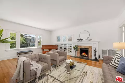 578 N Gower St, Los Angeles, CA 90004
