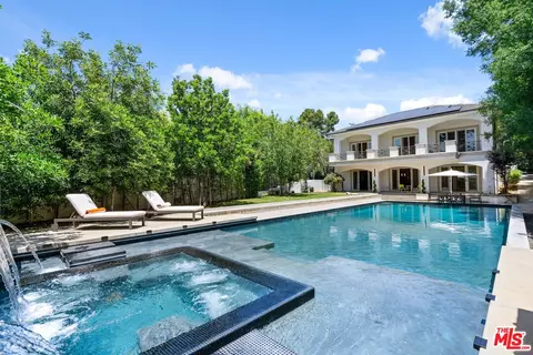 560 W Orange Grove Ave, Arcadia, CA 91006