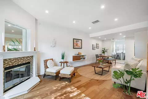 4220 Colfax Ave #119, Studio City, CA 91604