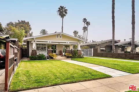 144 S Hobart Blvd, Los Angeles, CA 90004