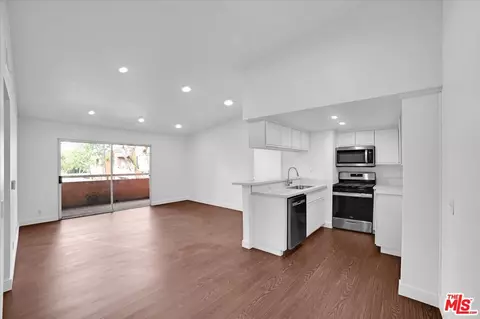 12601 Van Nuys Blvd #241, Pacoima, CA 91331