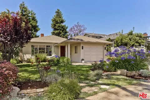 1131 Hartzell St, Pacific Palisades, CA 90272