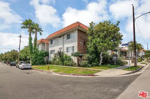 10930 Palms Blvd, Los Angeles, CA 90034