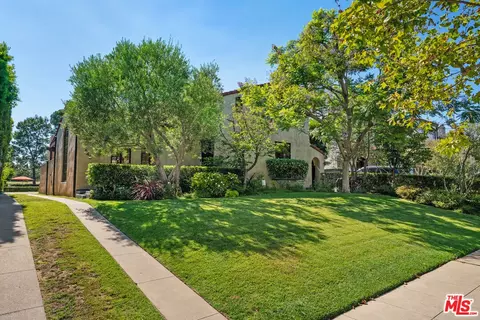 543 Wilcox Ave, Los Angeles, CA 90004