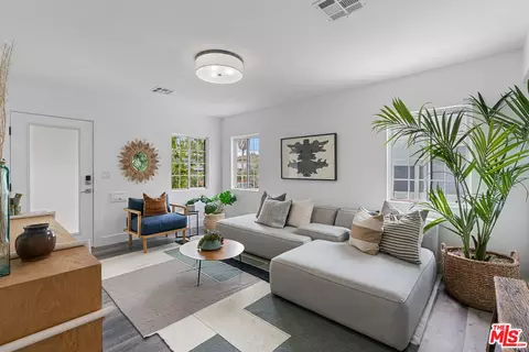 641 Flower Ave, Venice, CA 90291