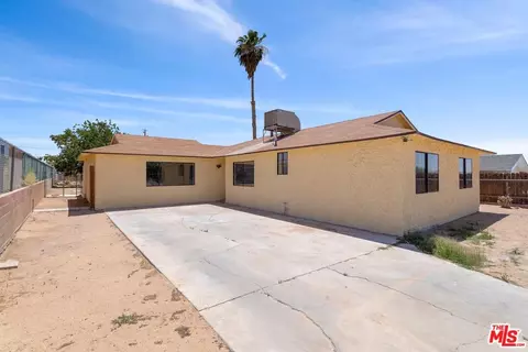 25497 Eaton St, Barstow, CA 92311 photo 6