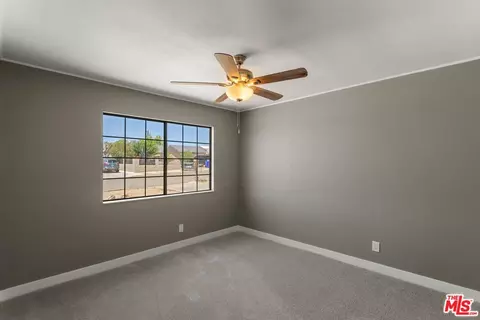25497 Eaton St, Barstow, CA 92311 photo 25