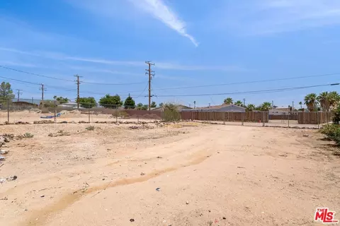 25497 Eaton St, Barstow, CA 92311 photo 36